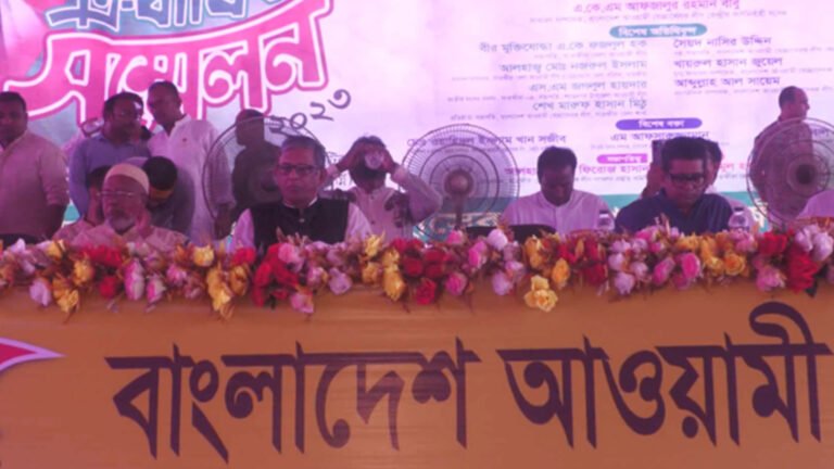 বিএনপি বাংলাদেশের মানুষের গলায় সন্ত্রাসী তকমা ঝোলাতে চায়: নাছিম বিএনপি বাংলাদেশের মানুষের গলায় সন্ত্রাসী তকমা ঝোলাতে চায়: নাছিম