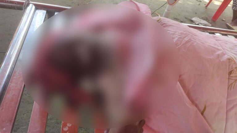 সরাইলে মাইক্রোবাস চাপায় বীর মুক্তিযোদ্ধা নিহত সরাইলে মাইক্রোবাস চাপায় বীর মুক্তিযোদ্ধা নিহত