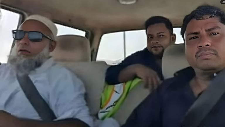 সৌদিতে ওমরাহ করতে গিয়ে দুর্ঘটনায় ৩ বাংলাদেশি নিহত সৌদিতে ওমরাহ করতে গিয়ে দুর্ঘটনায় ৩ বাংলাদেশি নিহত