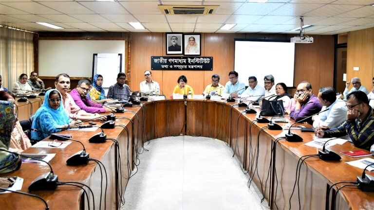 সুষ্ঠু সাংবাদিকতা চর্চায় প্রশিক্ষণের বিকল্প নেই সুষ্ঠু সাংবাদিকতা চর্চায় প্রশিক্ষণের বিকল্প নেই