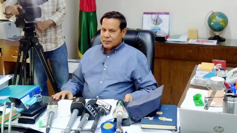 ভিসা নীতি দুই দেশের সরকারের বিষয় : ইসি আহসান হাবিব ভিসা নীতি দুই দেশের সরকারের বিষয় : ইসি আহসান হাবিব