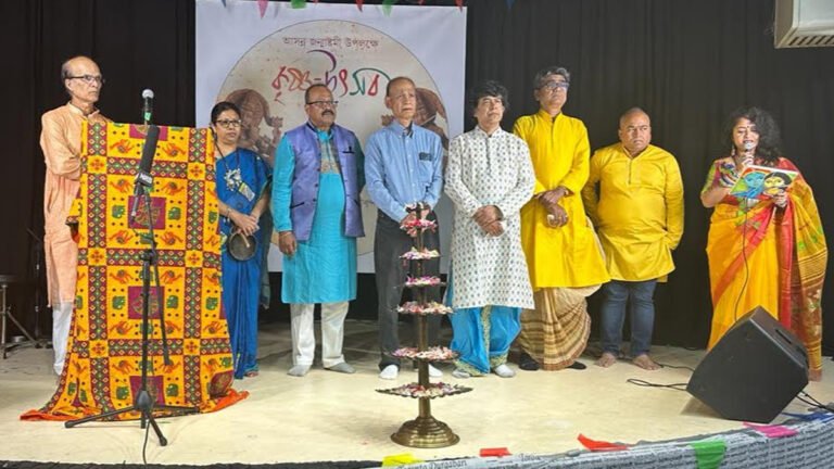 টরন্টোতে কৃষ্ণ-উৎসবের আয়োজন টরন্টোতে কৃষ্ণ-উৎসবের আয়োজন