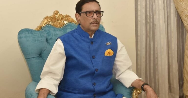 দুই সেলফিতেই রাজনীতির ফয়সালা হয়ে গেছে: ওবায়দুল কাদের দুই সেলফিতেই রাজনীতির ফয়সালা হয়ে গেছে: ওবায়দুল কাদের