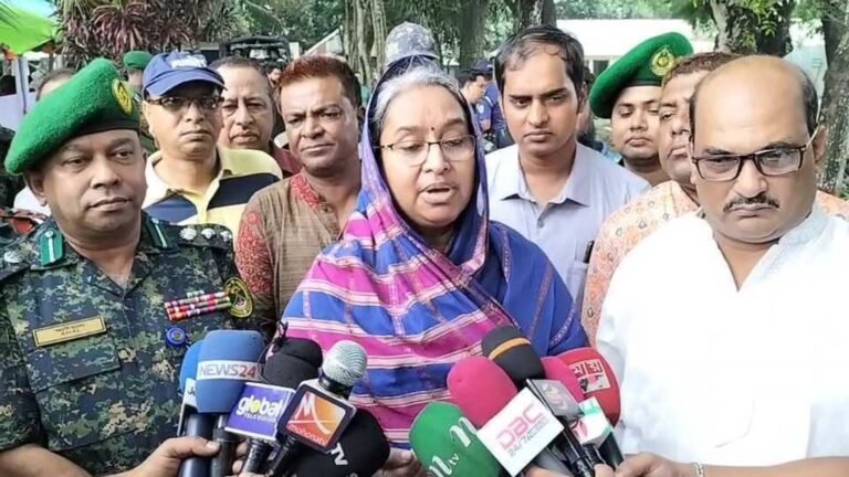 পূজা ও নির্বাচন নিয়ে সতর্ক করলেন শিক্ষামন্ত্রী পূজা ও নির্বাচন নিয়ে সতর্ক করলেন শিক্ষামন্ত্রী