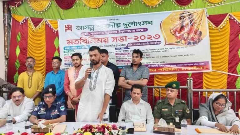 উন্নয়নের ধারা অব্যাহত রাখতে আগামীতেও সঙ্গে থাকবেন: মাশরাফি