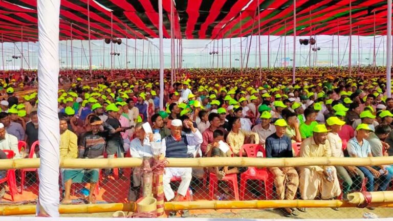 মাতারবাড়ীতে প্রধানমন্ত্রী, জনসভায় মানুষের ঢল মাতারবাড়ীতে প্রধানমন্ত্রী, জনসভায় মানুষের ঢল