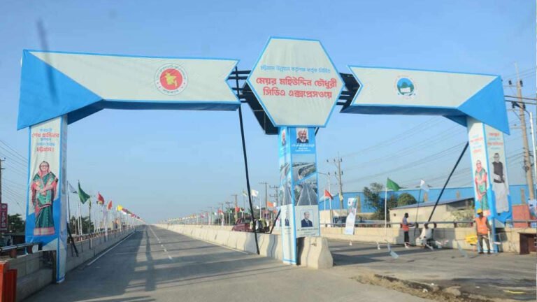 এক্সপ্রেসওয়েসহ চট্টগ্রামের ১২ প্রকল্পের উদ্বোধন এক্সপ্রেসওয়েসহ চট্টগ্রামের ১২ প্রকল্পের উদ্বোধন