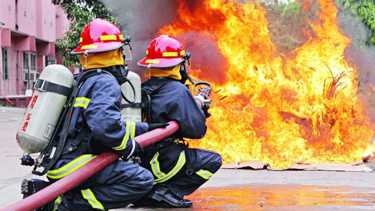 অক্টোবরে সারা দেশে ১৪৭৫ অগ্নিকাণ্ডে নিহত ১০