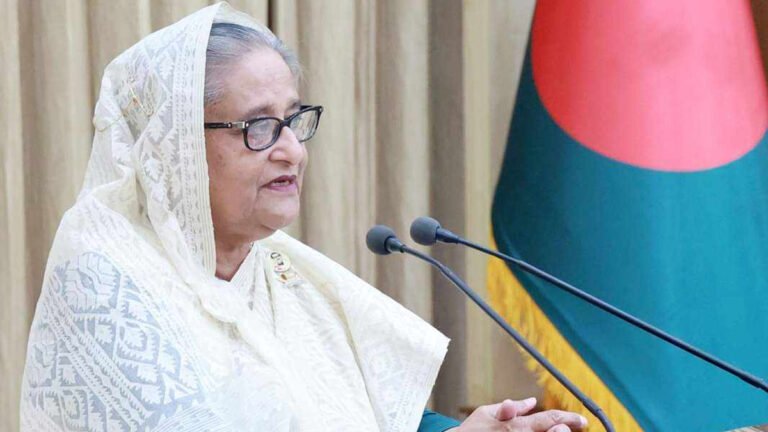 অর্থনীতি ঠিক রাখতে ব্যবসায়ীদের সহযোগিতা চাইলেন প্রধানমন্ত্রী অর্থনীতি ঠিক রাখতে ব্যবসায়ীদের সহযোগিতা চাইলেন প্রধানমন্ত্রী