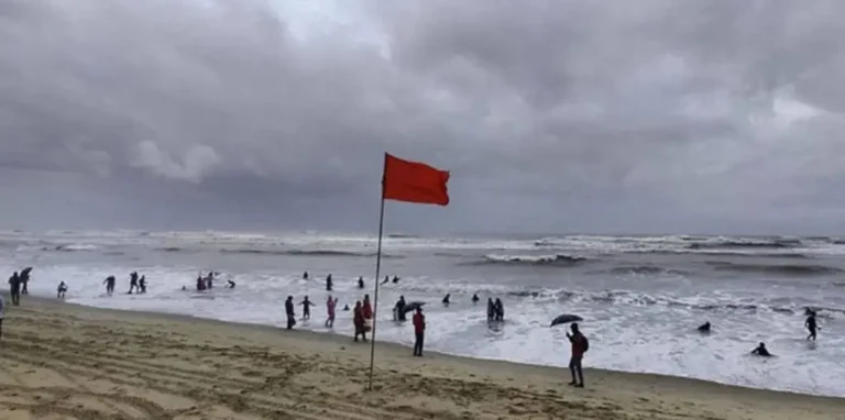 সাগরে ঘূর্ণিঝড় ‘মিগজাউম’, বন্দরে ২ নম্বর হুঁশিয়ারি সংকেত