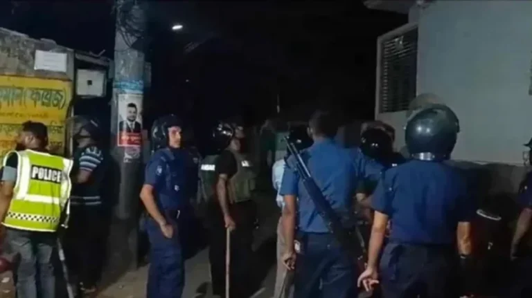 ব্রাহ্মণবাড়িয়ায় নামাজের মাসাআলা নিয়ে কথা কাটাকাটি, সংঘর্ষে পুলিশসহ আহত ১৫