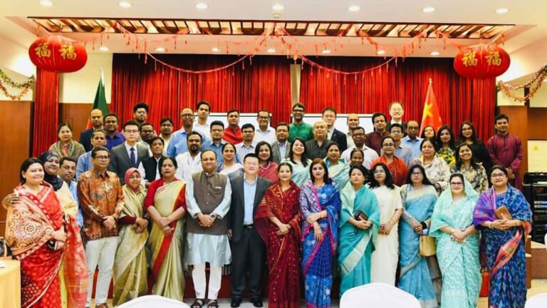 দুপুরে চীন যাচ্ছে আওয়ামী লীগের ৫০ সদস্যের প্রতিনিধি দল