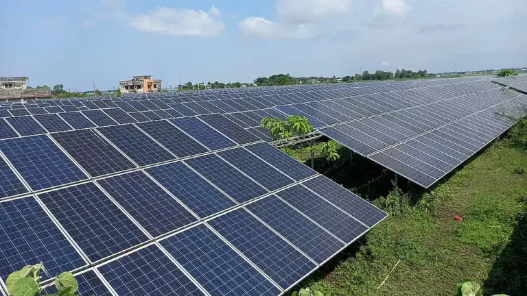 উৎপাদনে যাচ্ছে সিরাজগঞ্জের সৌরবিদ্যুৎ কেন্দ্র