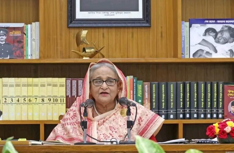 দুর্নীতির জঞ্জাল সাফ করতে হবে