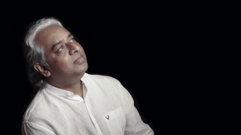 বনানীতে চিরনিদ্রায় শায়িত সংগীতশিল্পী জুয়েল